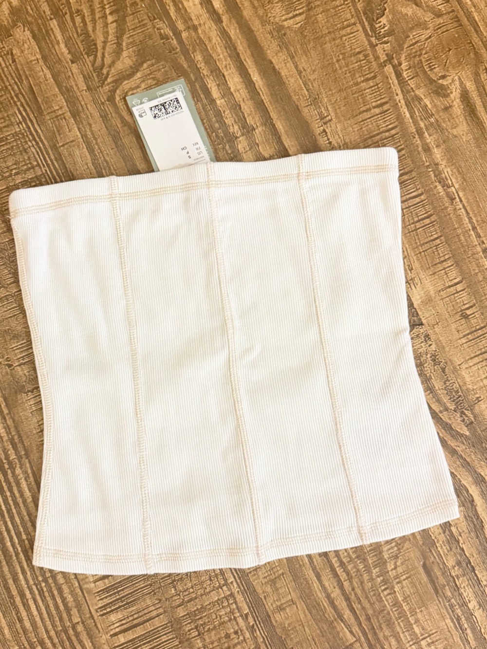 H&M Strapless Ribbed Crop Top.